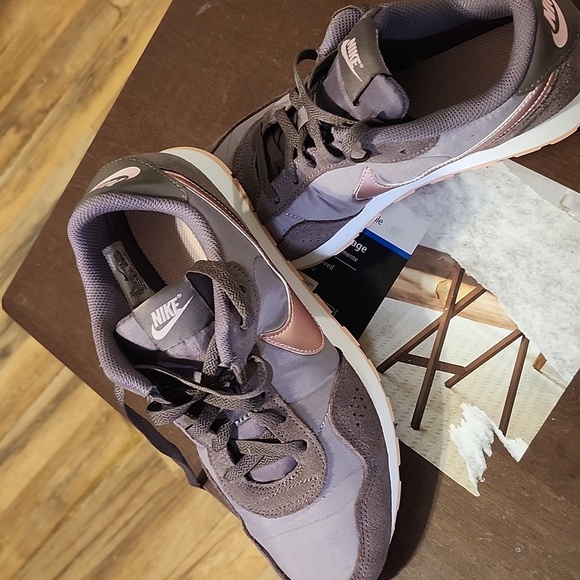 Nike Women's Dark Brown Sneakers - Picture 9 of 11